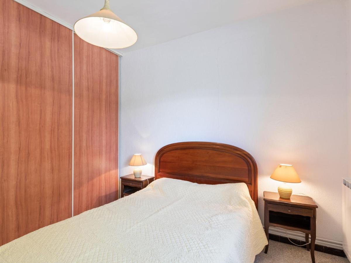 Flat In A Beautiful Building With Pool Apartment Meze Exterior photo